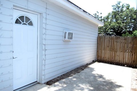 Casa en venta en Largo, Florida, 4 dormitorios, 93.83 m2 № 1736843 - foto 2