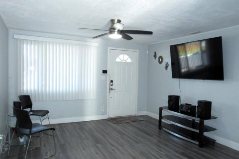 Casa en venta en Largo, Florida, 4 dormitorios, 93.83 m2 № 1736843 - foto 3