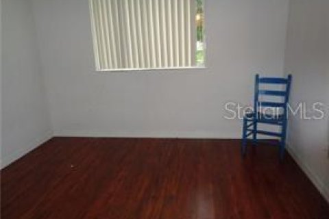 Townhouse in Davenport, Florida 4 bedrooms, 168.25 sq.m. № 1914094 - photo 6