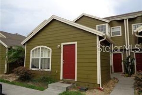 Townhouse in Davenport, Florida 4 bedrooms, 168.25 sq.m. № 1914094 - photo 8
