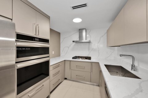 Condominio en venta en Hallandale Beach, Florida, 2 dormitorios, 102.19 m2 № 1627899 - foto 22