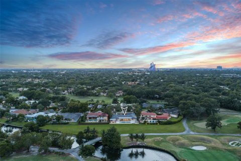Villa ou maison à vendre à Hollywood, Floride: 6 chambres, 466.28 m2 № 2085460 - photo 5