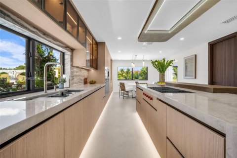 Villa ou maison à vendre à Hollywood, Floride: 6 chambres, 466.28 m2 № 2085460 - photo 27