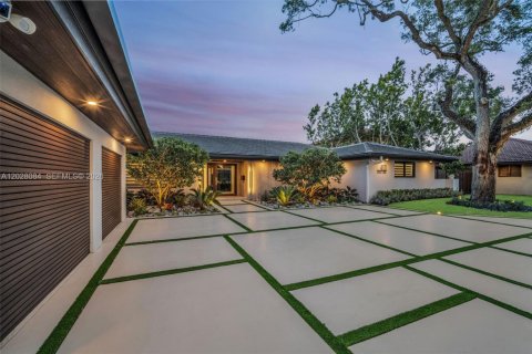 Villa ou maison à vendre à Hollywood, Floride: 6 chambres, 466.28 m2 № 2085460 - photo 8