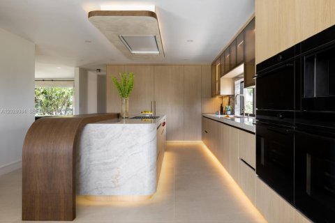 Villa ou maison à vendre à Hollywood, Floride: 6 chambres, 466.28 m2 № 2085460 - photo 30