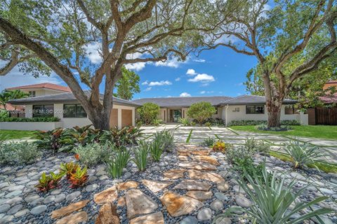 Villa ou maison à vendre à Hollywood, Floride: 6 chambres, 466.28 m2 № 2085460 - photo 2