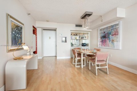 Appartement à louer à Aventura, Floride: 2 chambres, 97.45 m2 № 1966849 - photo 4