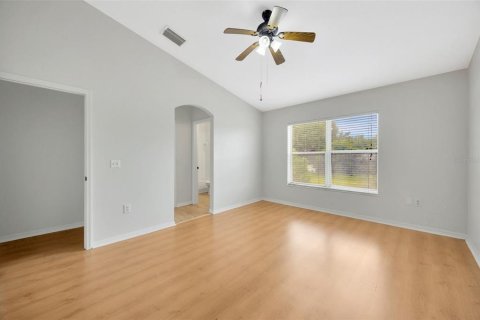 Townhouse in Brandon, Florida 3 bedrooms, 121.89 sq.m. № 1850159 - photo 11