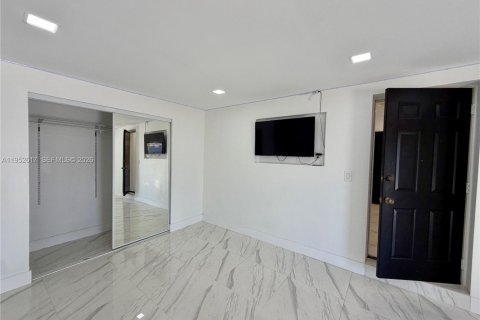 Casa en alquiler en Homestead, Florida, 4 dormitorios, 168.34 m2 № 2010381 - foto 22