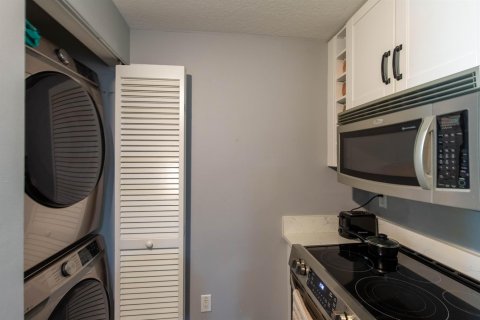 Condo in Boynton Beach, Florida, 1 bedroom  № 2175435 - photo 9