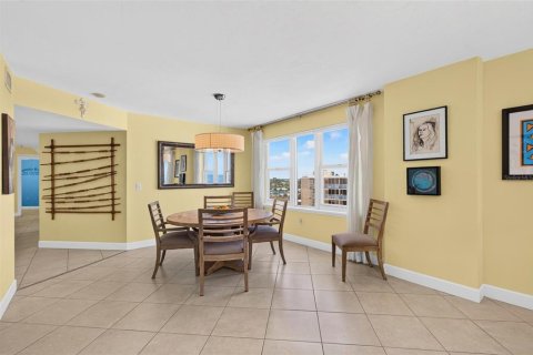 Condo in Daytona Beach, Florida, 3 bedrooms  № 2234410 - photo 19