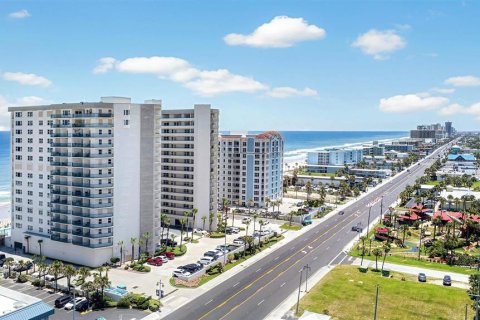 Condo in Daytona Beach, Florida, 3 bedrooms  № 2234410 - photo 6