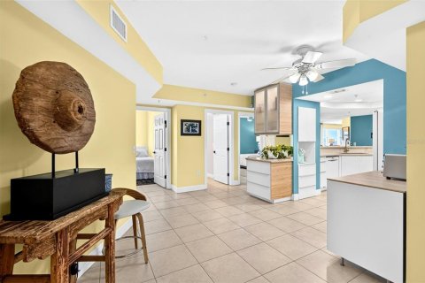 Condo in Daytona Beach, Florida, 3 bedrooms  № 2234410 - photo 29