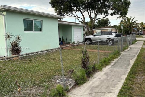 Casa en Hollywood, Florida 2 dormitorios, 106.19 m2 № 1999051