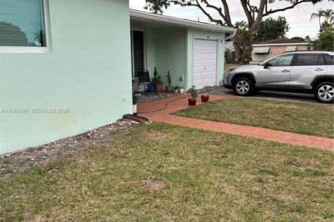 Casa en venta en Hollywood, Florida, 2 dormitorios, 106.19 m2 № 1999051 - foto 15