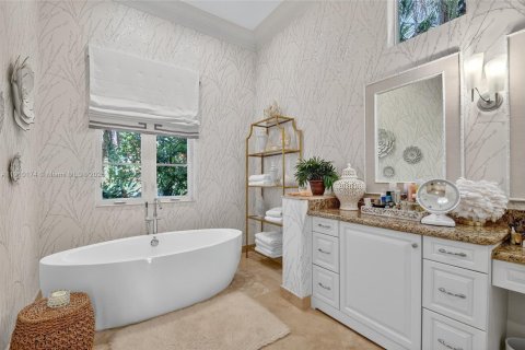 House in Palm Beach Gardens, Florida 5 bedrooms, 561.59 sq.m. № 1971278 - photo 28