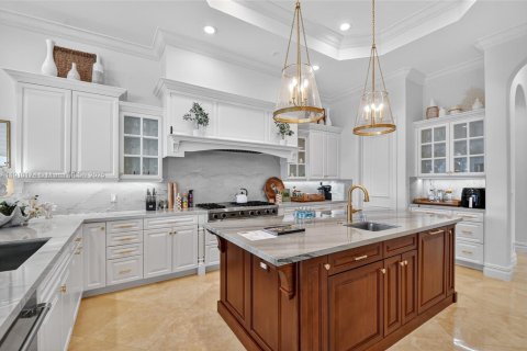 House in Palm Beach Gardens, Florida 5 bedrooms, 561.59 sq.m. № 1971278 - photo 26