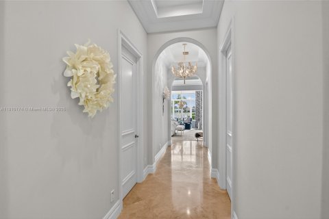 House in Palm Beach Gardens, Florida 5 bedrooms, 561.59 sq.m. № 1971278 - photo 29