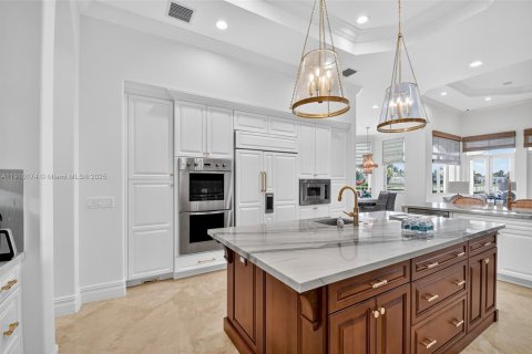 House in Palm Beach Gardens, Florida 5 bedrooms, 561.59 sq.m. № 1971278 - photo 24