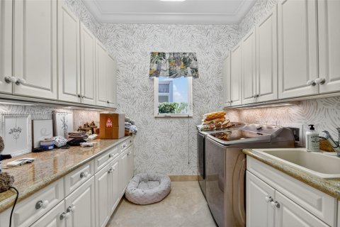 House in Palm Beach Gardens, Florida 5 bedrooms, 561.59 sq.m. № 1971278 - photo 21