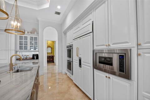 House in Palm Beach Gardens, Florida 5 bedrooms, 561.59 sq.m. № 1971278 - photo 27