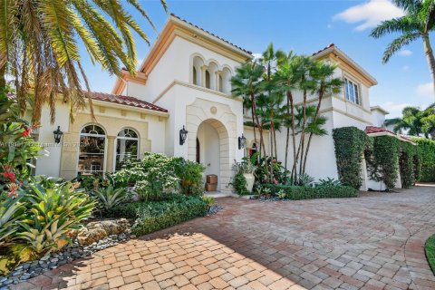 House in Palm Beach Gardens, Florida 5 bedrooms, 561.59 sq.m. № 1971278 - photo 4