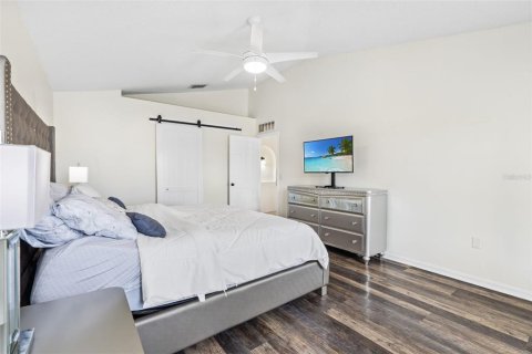 Casa en venta en Spring Hill, Florida, 4 dormitorios, 195.84 m2 № 1846923 - foto 18