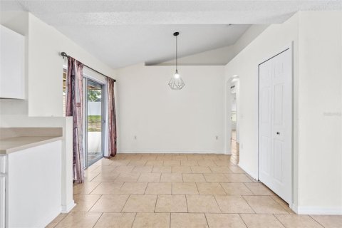 Casa en venta en Spring Hill, Florida, 4 dormitorios, 195.84 m2 № 1846923 - foto 16