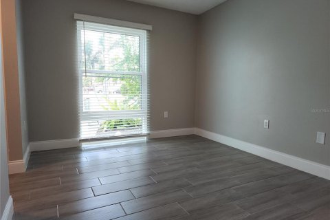 Купить кондоминиум в Сент-Питерсберг, Флорида 3 комнаты, 106.37м2, № 1898841 - фото 17