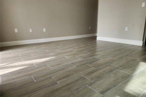 Купить кондоминиум в Сент-Питерсберг, Флорида 3 комнаты, 106.37м2, № 1898841 - фото 23