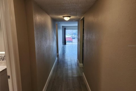 Купить кондоминиум в Сент-Питерсберг, Флорида 3 комнаты, 106.37м2, № 1898841 - фото 20