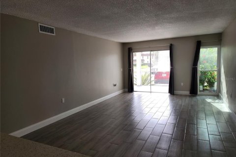 Купить кондоминиум в Сент-Питерсберг, Флорида 3 комнаты, 106.37м2, № 1898841 - фото 25