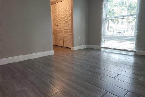 Купить кондоминиум в Сент-Питерсберг, Флорида 3 комнаты, 106.37м2, № 1898841 - фото 21