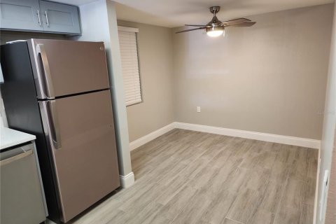 Купить кондоминиум в Сент-Питерсберг, Флорида 3 комнаты, 106.37м2, № 1898841 - фото 8