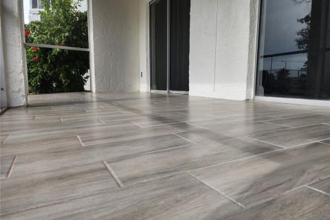 Купить кондоминиум в Сент-Питерсберг, Флорида 3 комнаты, 106.37м2, № 1898841 - фото 19