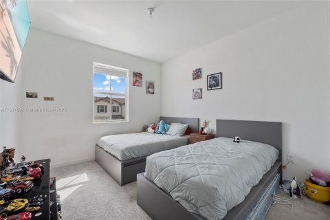 Touwnhouse à vendre à Miami, Floride: 4 chambres, 169.08 m2 № 1823649 - photo 27