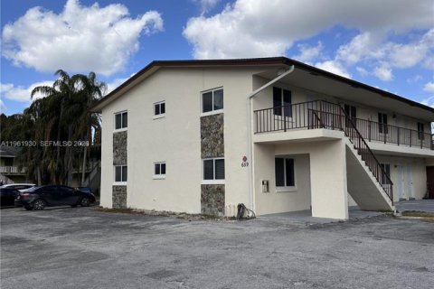 Appartement à louer à Davie, Floride: 2 chambres, 382.39 m2 № 2024216 - photo 21