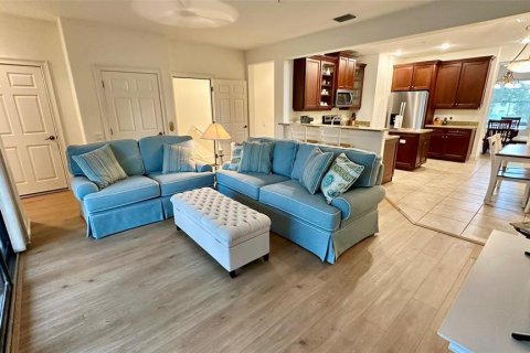 Townhouse in Dunedin, Florida 3 bedrooms, 226.22 sq.m. № 1905441 - photo 18