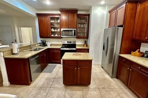 Townhouse in Dunedin, Florida 3 bedrooms, 226.22 sq.m. № 1905441 - photo 8