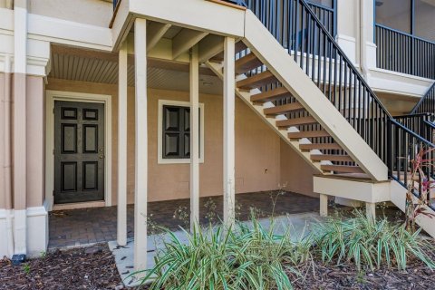 Townhouse in Dunedin, Florida 3 bedrooms, 226.22 sq.m. № 1905441 - photo 5
