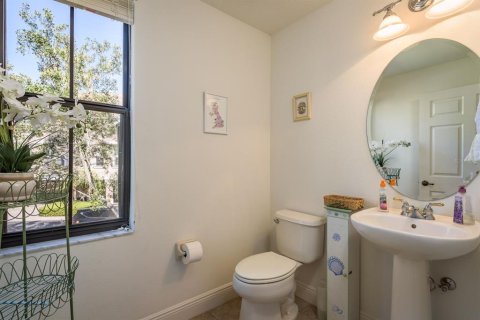 Townhouse in Dunedin, Florida 3 bedrooms, 226.22 sq.m. № 1905441 - photo 20