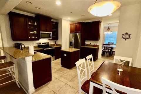 Townhouse in Dunedin, Florida 3 bedrooms, 226.22 sq.m. № 1905441 - photo 6