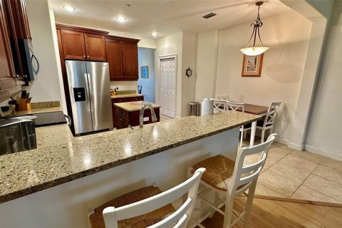 Townhouse in Dunedin, Florida 3 bedrooms, 226.22 sq.m. № 1905441 - photo 9