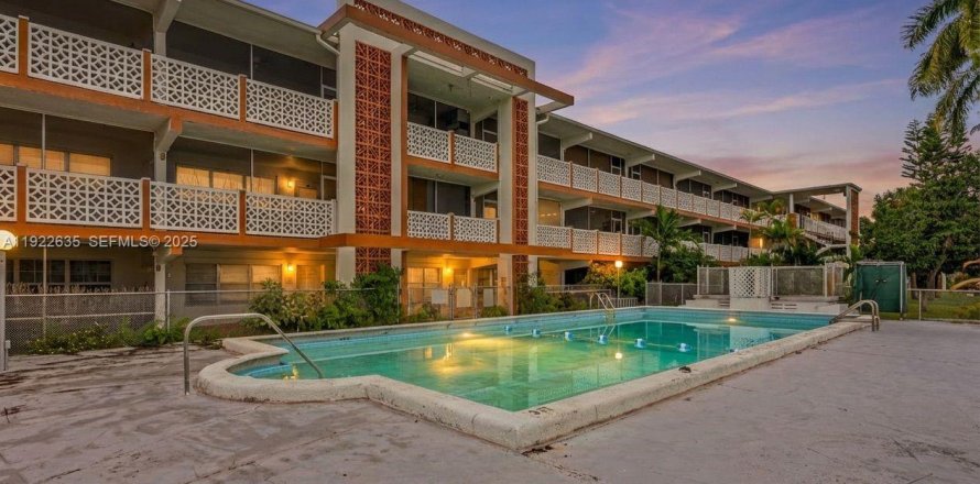 Condo à North Miami Beach, Floride, 1 chambre  № 1976694