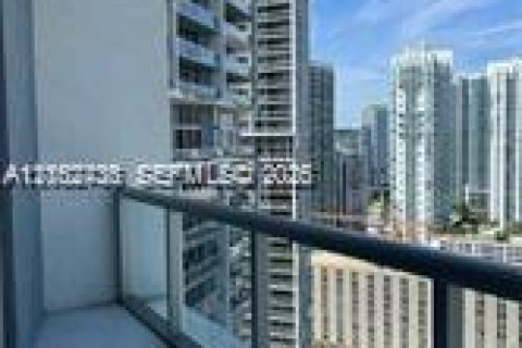 Copropriété à louer à Miami, Floride: 1 chambre, 67.45 m2 № 2417468 - photo 13