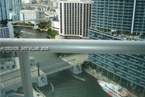 Copropriété à louer à Miami, Floride: 1 chambre, 67.45 m2 № 2417468 - photo 11