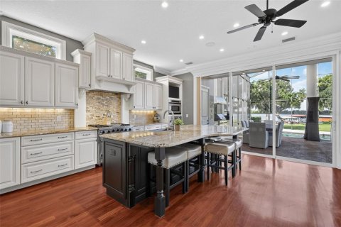 Casa en venta en Mount Dora, Florida, 4 dormitorios, 418.43 m2 № 2386074 - foto 6