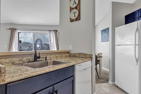 Condo in Orlando, Florida, 2 bedrooms  № 1876307 - photo 16