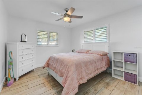 House in Dunedin, Florida 2 bedrooms, 129.78 sq.m. № 1886022 - photo 11