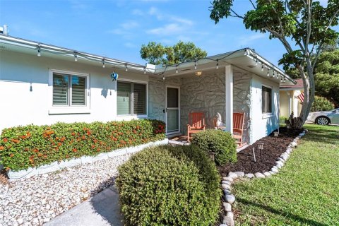 House in Dunedin, Florida 2 bedrooms, 129.78 sq.m. № 1886022 - photo 27